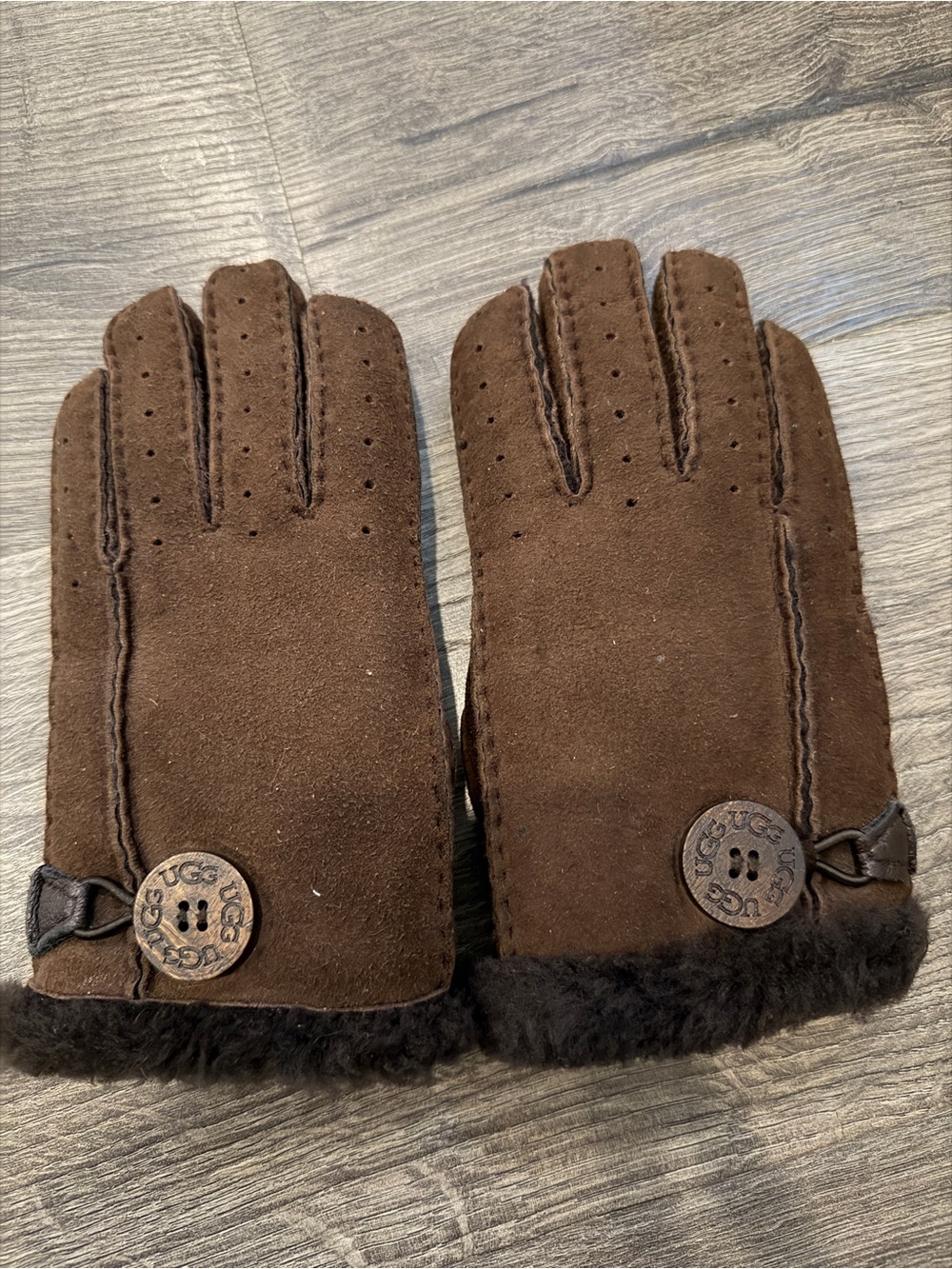 Ugg gloves